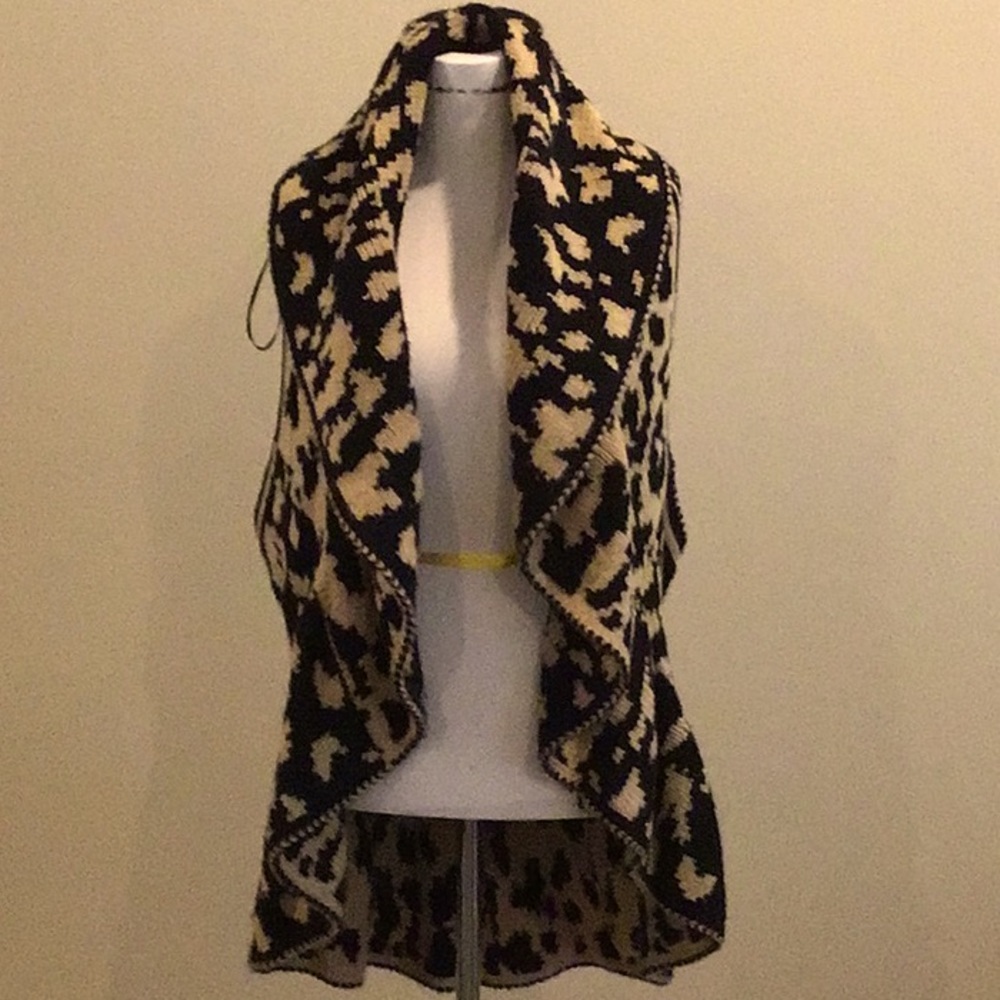 JohnPaulRichard Sweater Vest Large